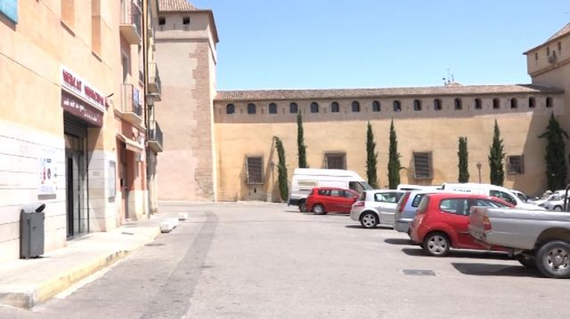 El centre de Cocentaina, amb el Palau Comtal al fons l Imatge d'Arxiu