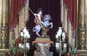 Turisme CV rectifica i permet a Alcoi presentar l’Any Jubilar de Sant Jordi a la Plaça Central de FITUR