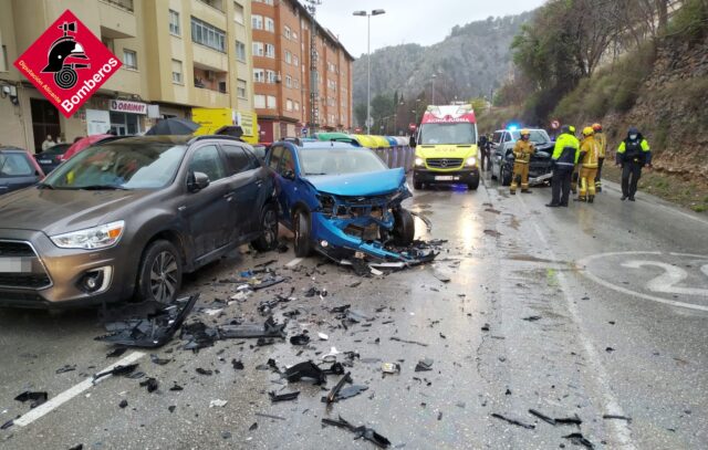 Imatge d'un dels vehicles afectats al xoc.