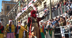 Moment de l'arrancà de la Glòria amb el bàndol Moro