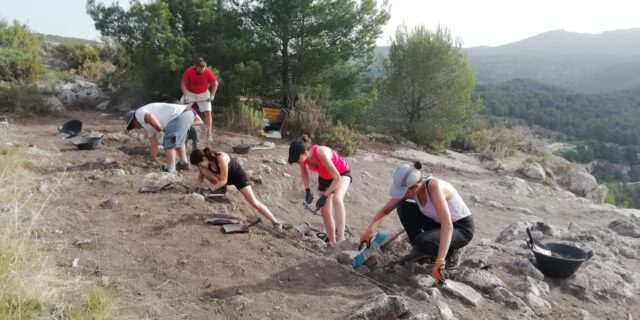 Excavacions en el Mas d'En Miró