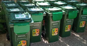 Contenidors d'Ecovidrio per a les filaes.