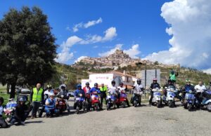 Corredors de la 2a edició de la Volta en Vespa a la Comunitat Valenciana.