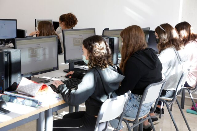 Generalitat destina prop de 26 milions a millorar els sistemes d'informació d'educació, innovació, universitats, cultura i esport.