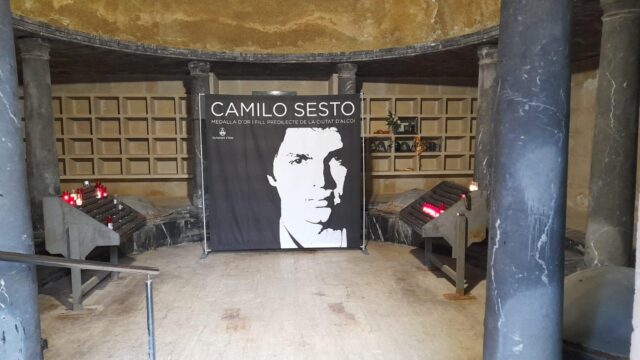 Homenatje a Camili Sesto al Central Cementeri Sant Antoni Abat.