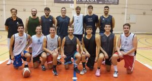 Plantilla de l'equip masculí del Club Nou Bàsquet d'Alcoi.