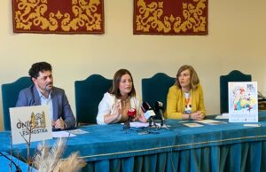 Humi Guill, Alcaldesa d'Onil, amb Marisa Siles, Regidora de Fira, i Marcos Pardines, Regidor de Turisme.