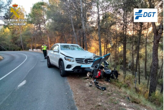 Imatge dels vehicles minuts després de l'accident.