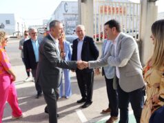 El conseller visita al projecte de comunitat d'energia impulsat al Polígon Industrial Alcodar a Gandia.