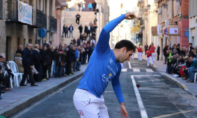 Imatge d'arxiu. Partida de Pilota Valenciana al carrer Jorge Juan d'Alacant