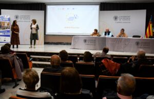 Conferència dels alumnes de la UPUA al Càmpus d'Alcoi de la UPV.