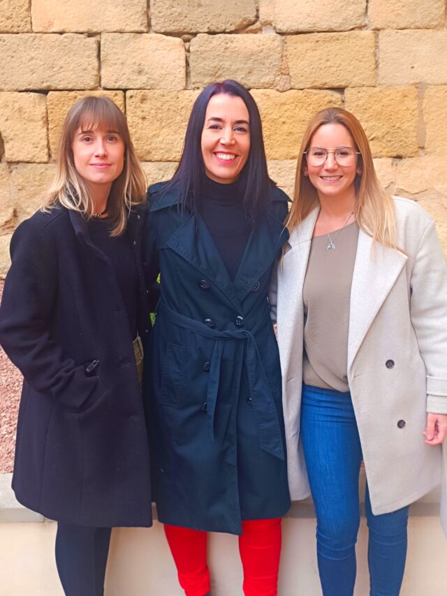 Helena Mira, Susana Ortiz i Vero Vílchez, les tres caps visibles de la nova agrupació política Sumem Onil