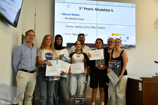 Els estudiants guardonats durant una nova edició del Concurs de Programació que convoca el Campus d'Alcoi de la UPV