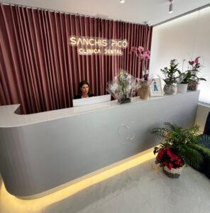 Recepció de la nova Clínica Dental Sanchís Picó a Alcoi