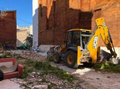 L’Ajuntament d’Alcoi executa subsidiàriament l’enderroc d’un edifici en fallida al carrer Sant Francesc