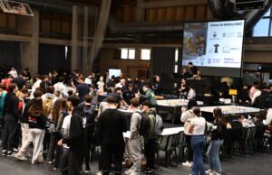 Uns 350 estudiants mostren les seues habilitats amb els robots en el XIII Concurs de Robòtica del Campus d’Alcoi de la UPV