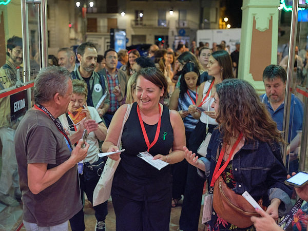 Cues per a accedir a l'obra 'Medea' dins la Mostra de Teatre Ciutat d'Alcoi