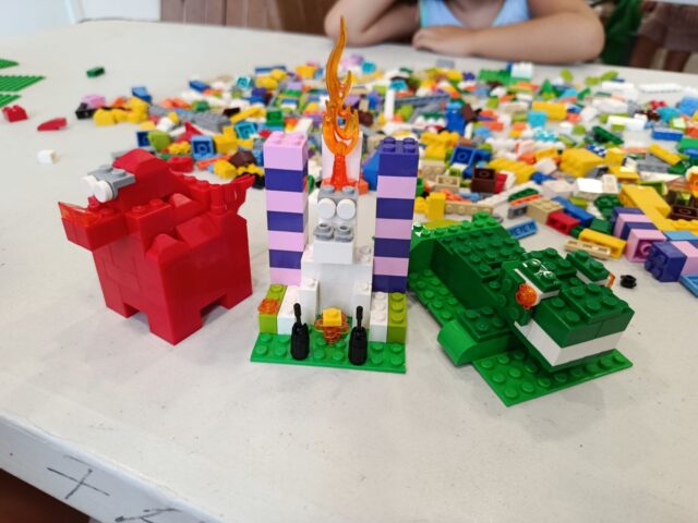 Peces de Lego durant l'experiència desenvolupada a Fageca