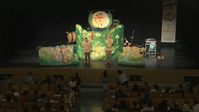 Final de l'espectacle de titelles que ha format part de la programació del certamen castellut