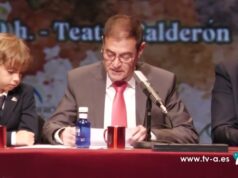 Els nous càrrecs dels Moros i Cristians prenen possessió i enceten un nou cicle fester a Alcoi